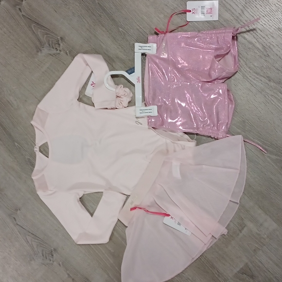 Nwt new Justice pink logo ballet gymnastics leotard with scrunchie 5-6 - Picture 16 of 16